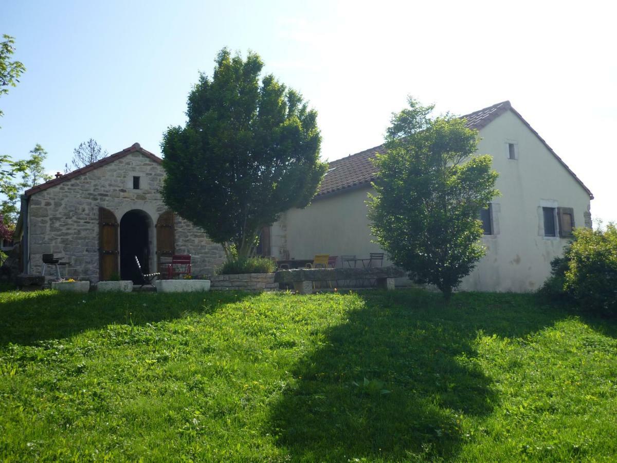 gîte des Frênes en terrain clos Millau Exterior foto